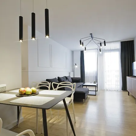 Good Time Apartments-city Apartment *