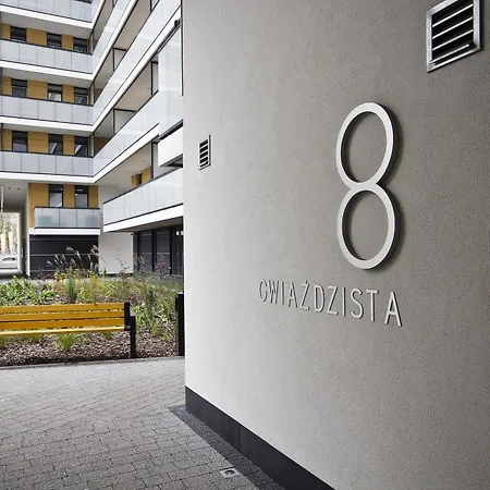 Good Time Apartments-city Apartment